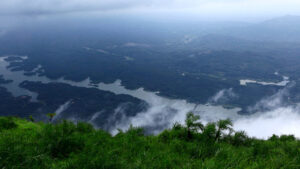 ilaveezhapoonchira